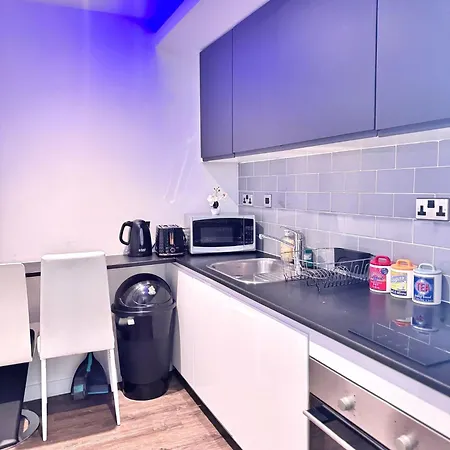 Centre - Modern 1br - Sleeps 3
