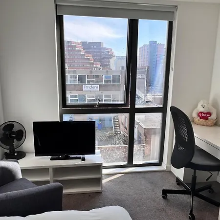 Centre - Modern 1br - Sleeps 3 * Sheffield
